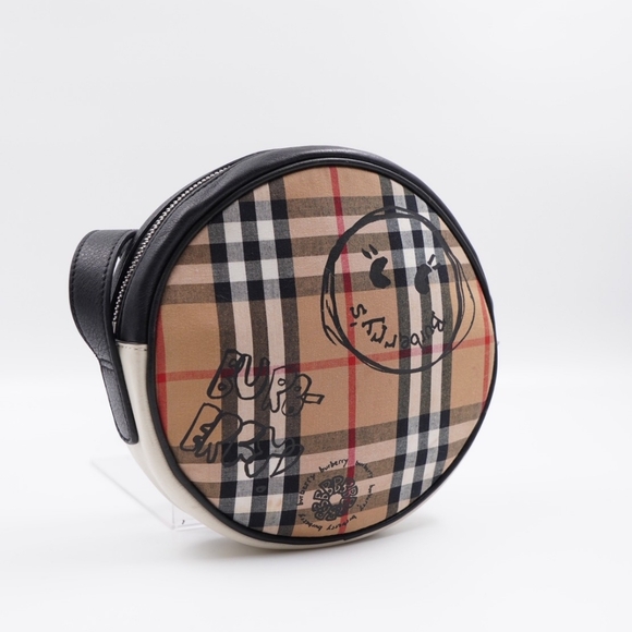 ❌️❌️SOLD❌️❌️BX48 💕 BURBERRY Vintage Check Cartoon Print Round Bag - Picture 7 of 14